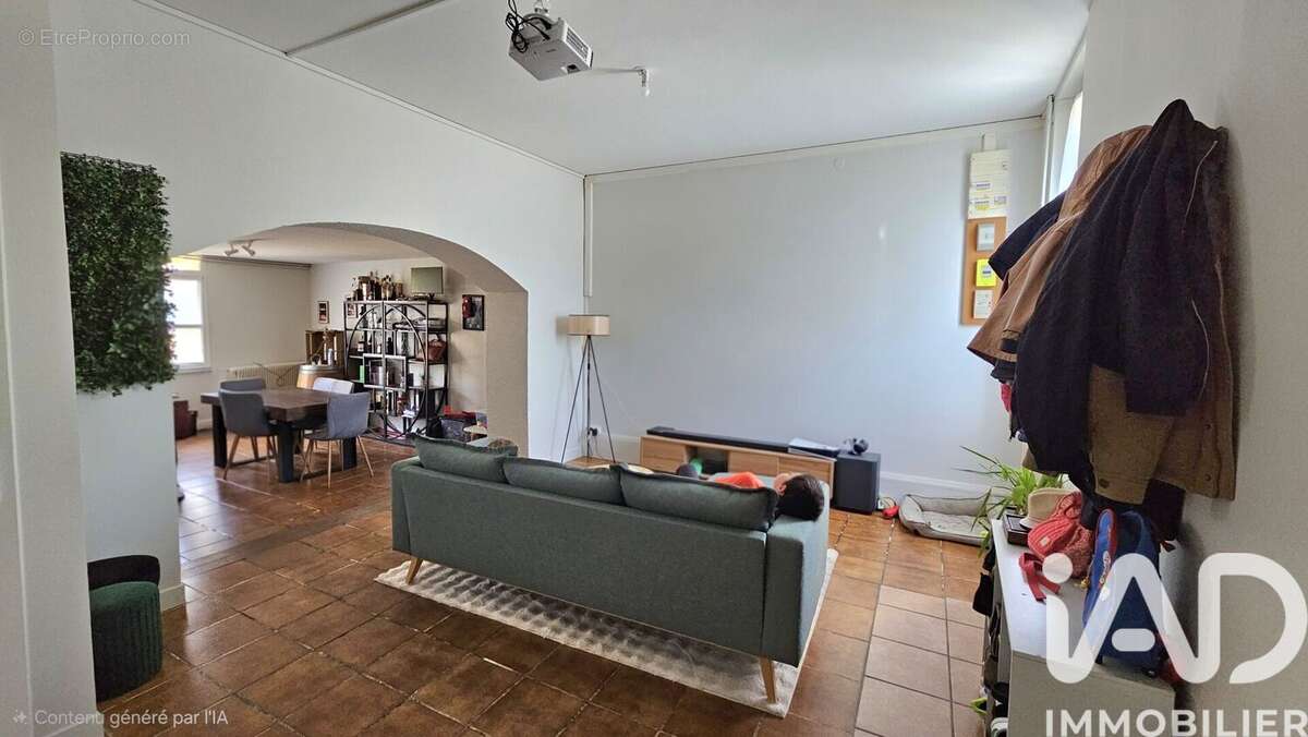 Maison 108 m² à Saint-Yrieix-Sur-Charente  - photo 4