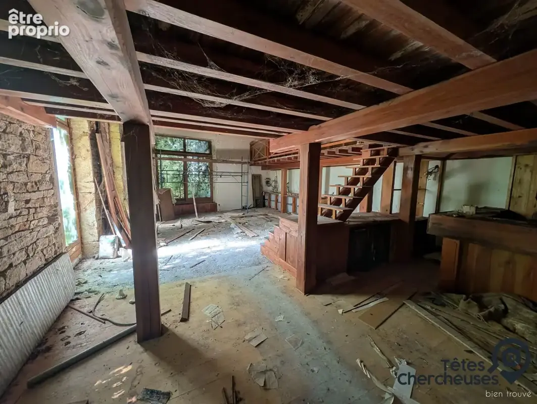 Maison 4 pièces 202 m² à vendre à Lyon-9e (69009) - photo 2