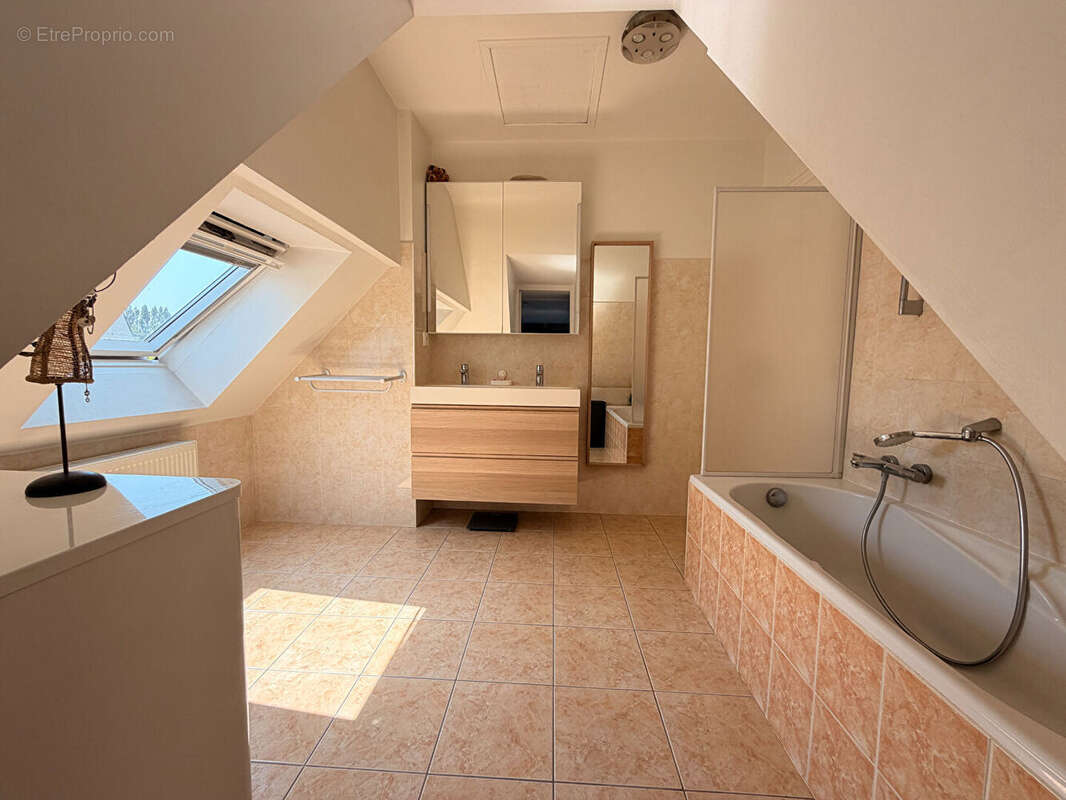 A vendre - Maison contemporaine Mespaul - photo 8