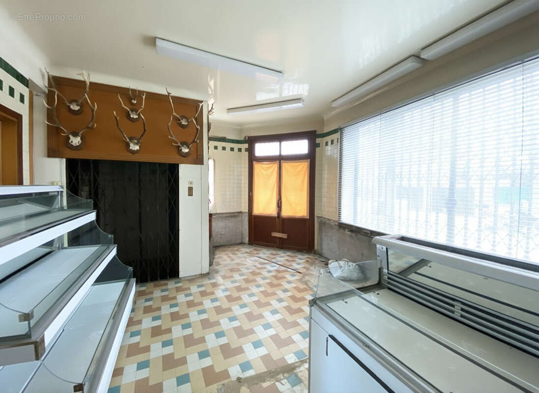 Commerce à SAINT-CLOUD