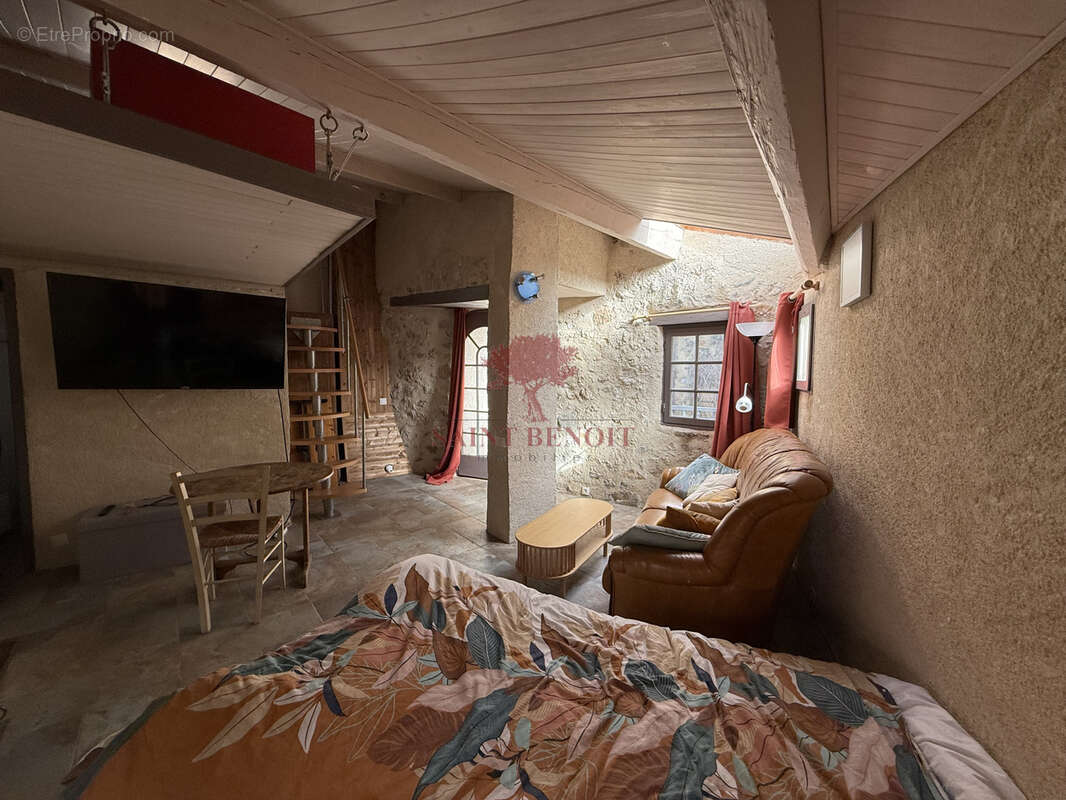 Maison à SAINT-GUILHEM-LE-DESERT