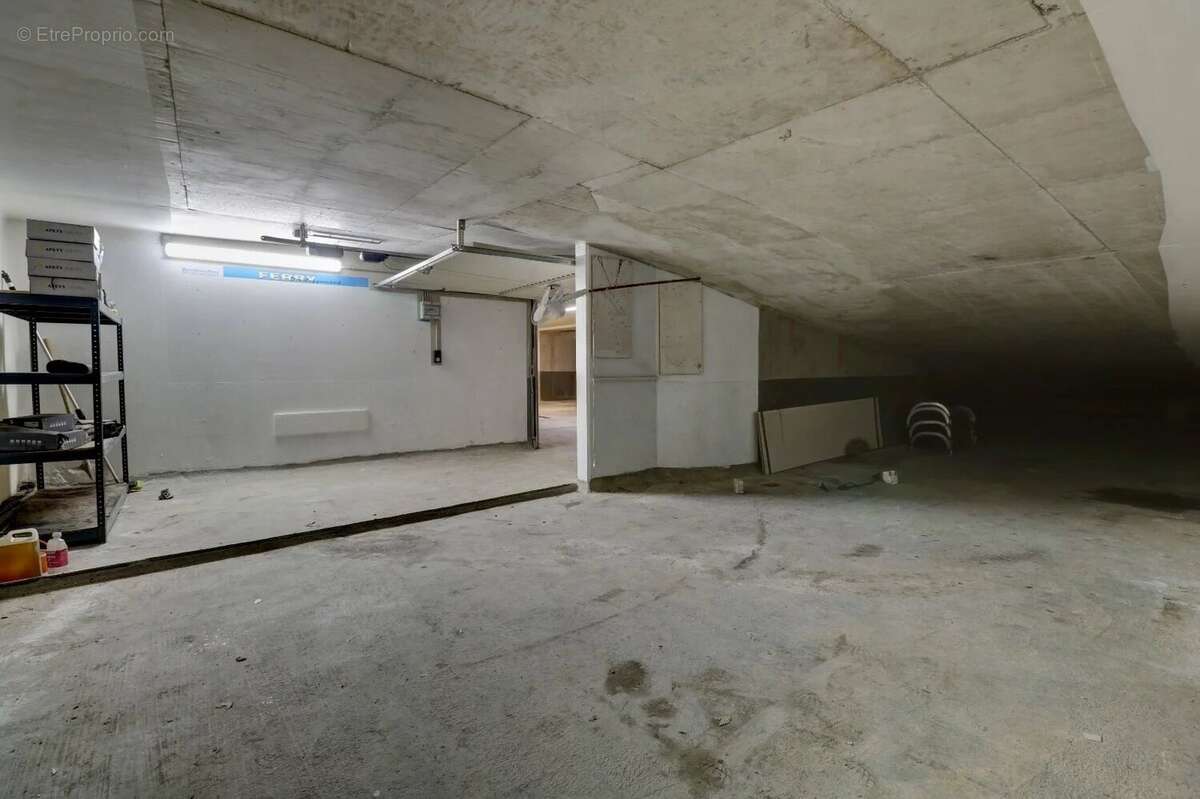 Garage fermé à vendre – Résidence Plaisance, Saint-Laurent-du-Var - photo 7