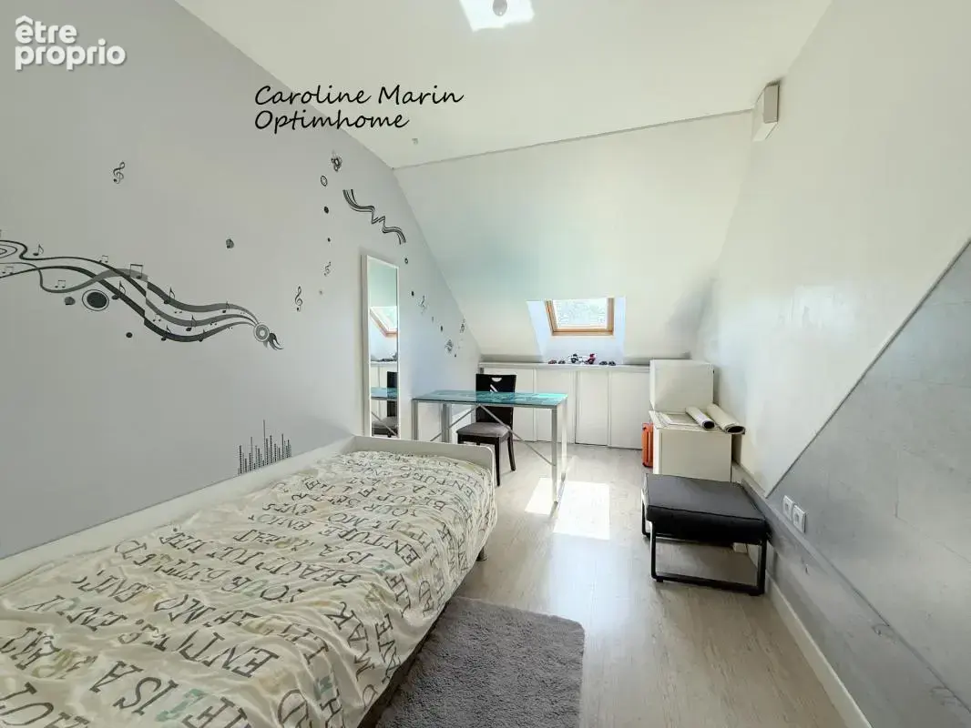 Maison familiale de 170 m² au cœur de Beuzeville – Beaux volumes, vie de plain-pied et jardin sans vis-à-vis - photo 18