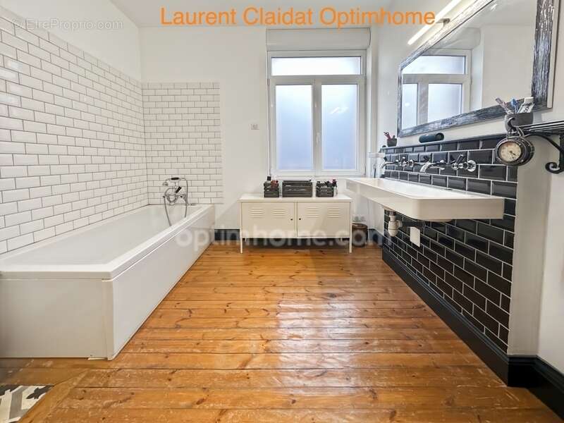 Maison à SAINT-QUENTIN