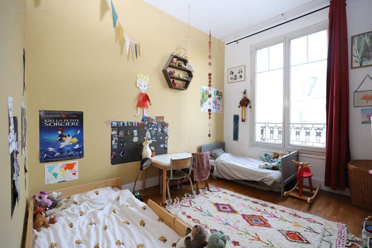 Appartement à LES LILAS