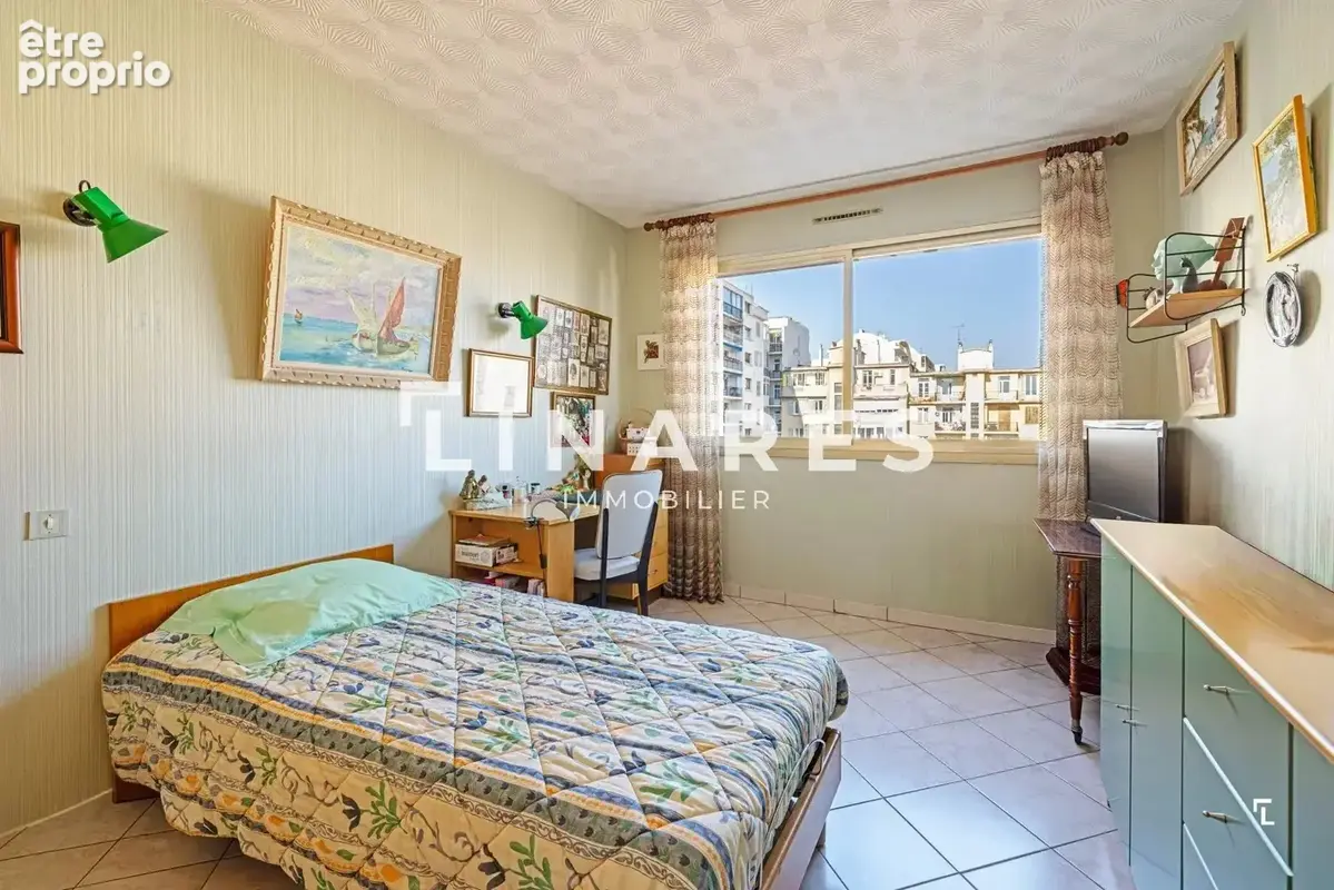 LE SIXIÈME CIEL - Appartement T3 de 95m2 - Balcon 12m2 - Parking - 13001 SAINT-CHARLES - photo 6