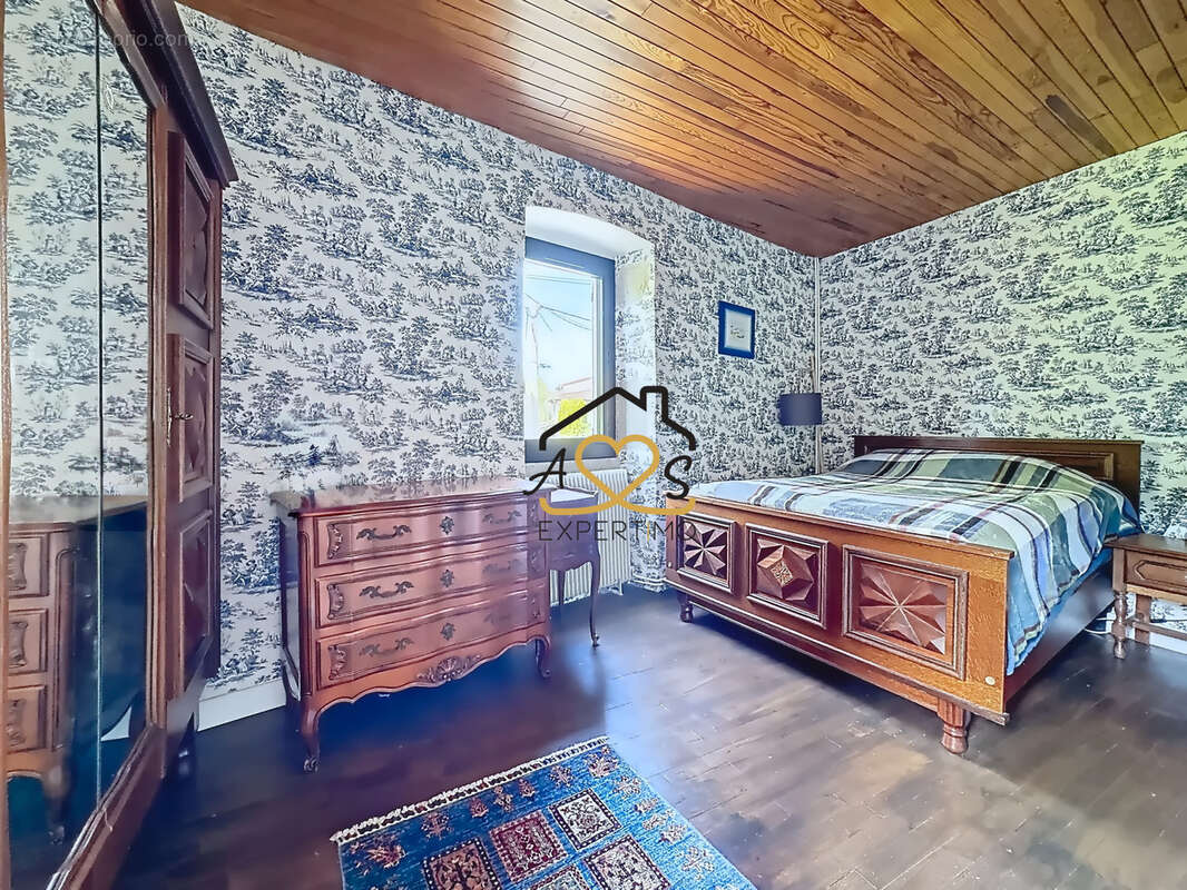 Maison à SAINT-JULIEN-DE-COPPEL