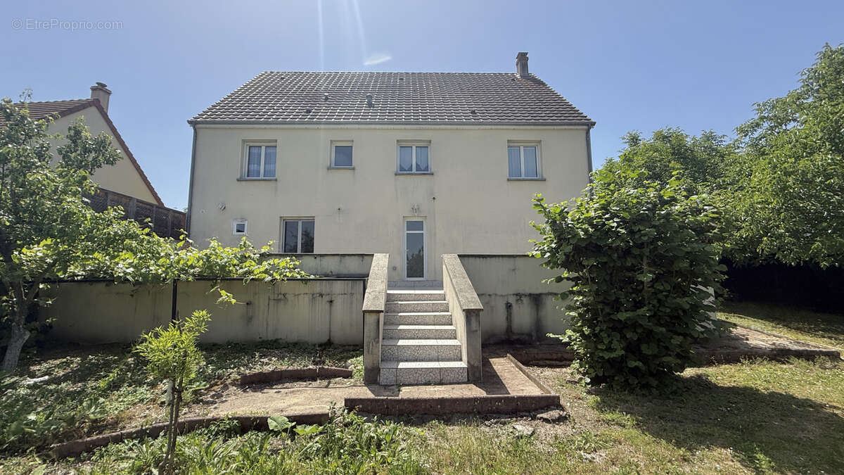 Maison à BLERE