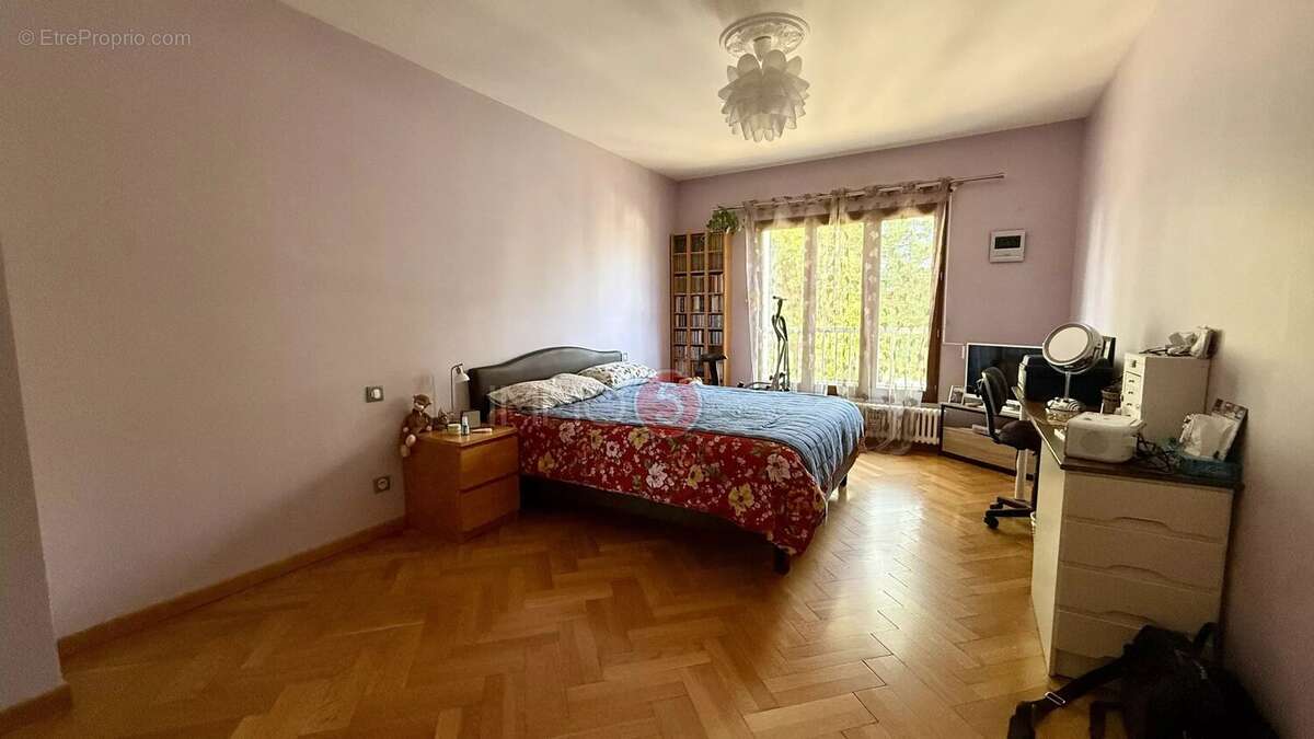 Maison 242 m² à Villemomble  - photo 7