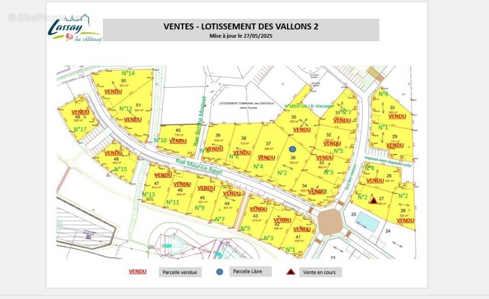 Terrain à LASSAY-LES-CHATEAUX