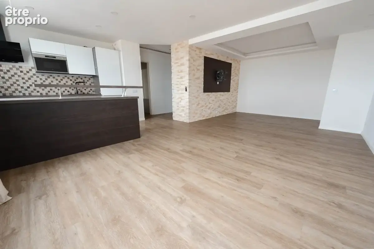 Appartement 73 m² à La Madeleine  - photo 4