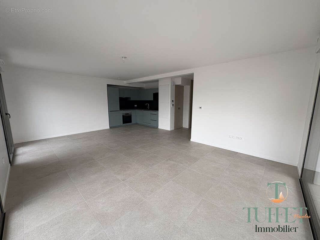 Appartement à LES MATHES