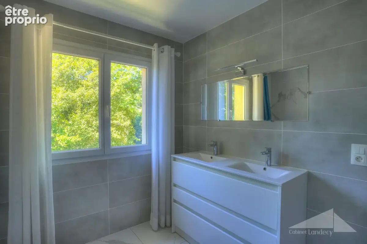 Maison 4 pièces 120 m² à vendre à Thoiry (01710) - photo 9