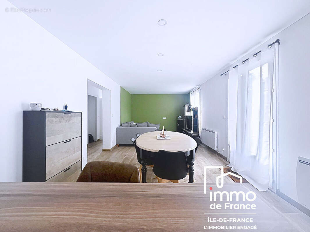 Maison à VER-LES-CHARTRES