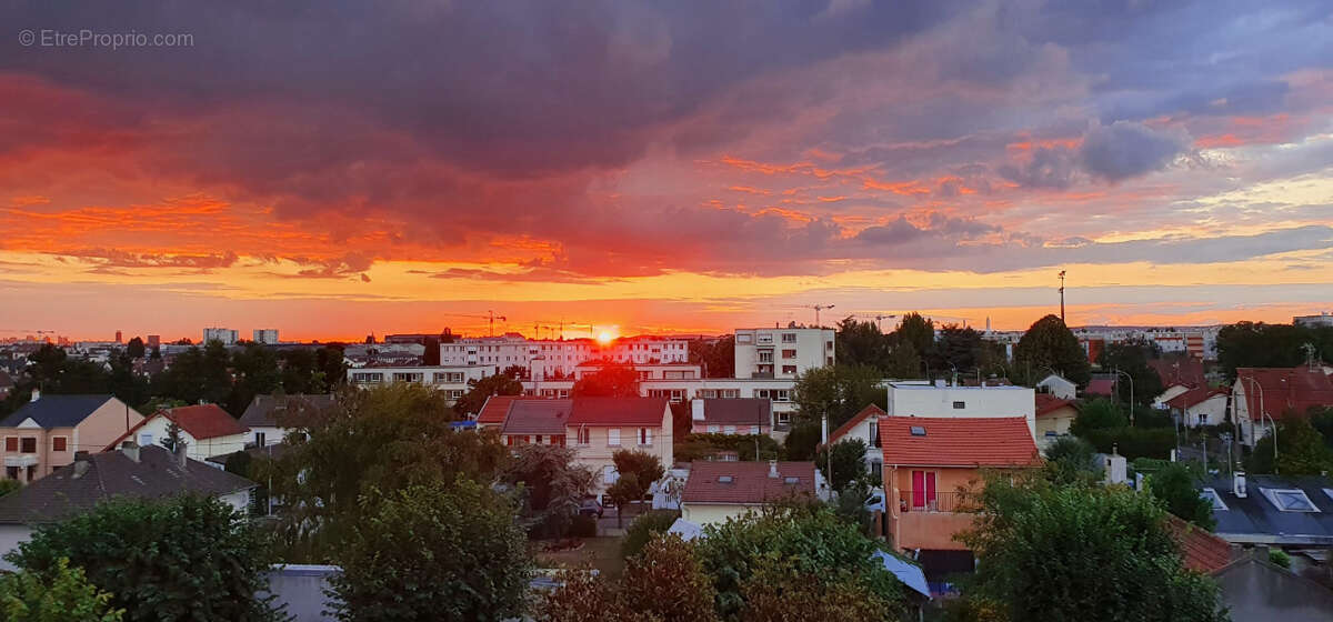 Appartement à LE BLANC-MESNIL