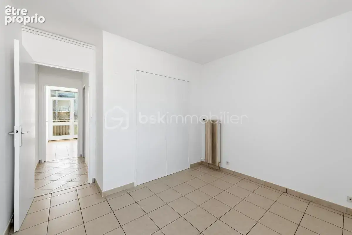 Appartement 3 chambres avec balcons - photo 10