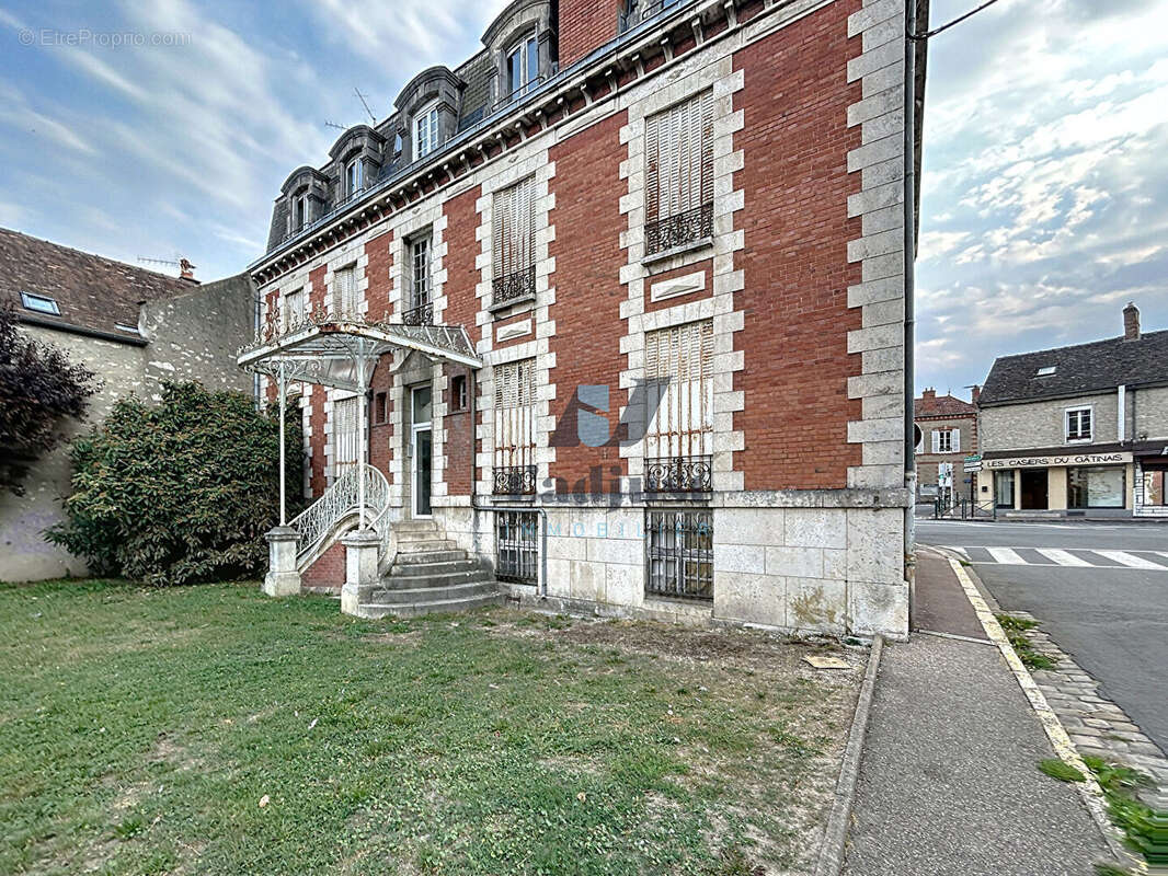 Maison à SOUPPES-SUR-LOING