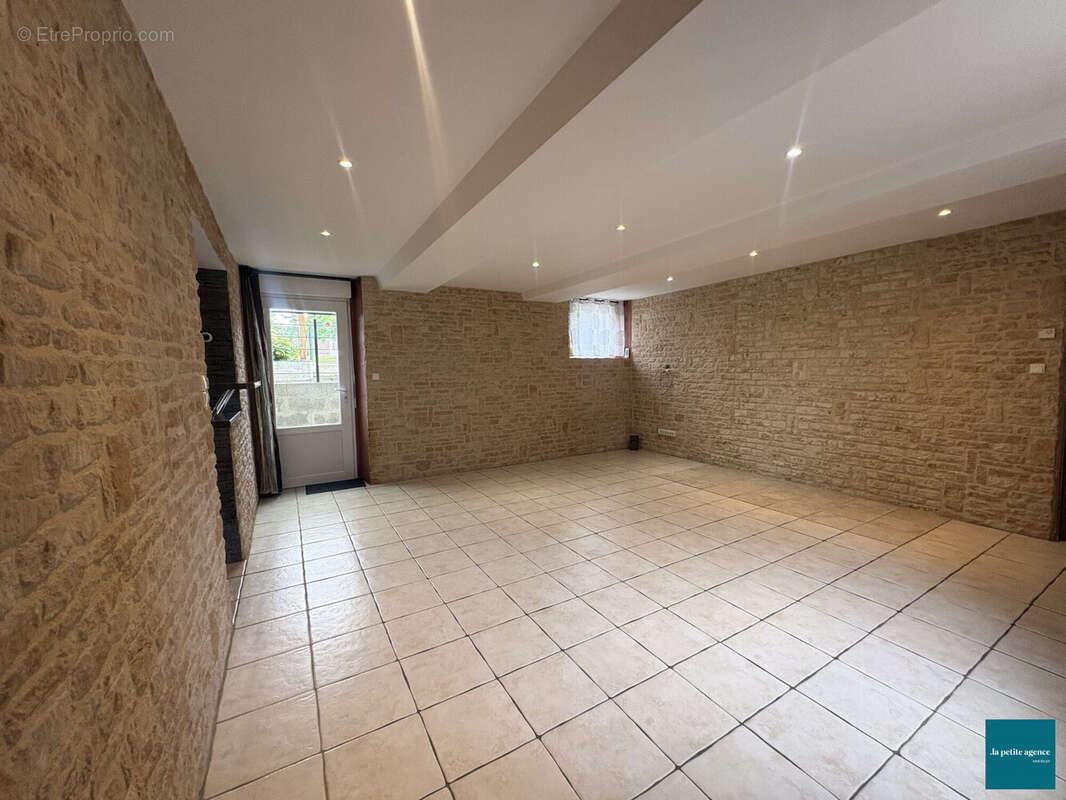Maison 132 m² à Saint-Remy  - photo 6