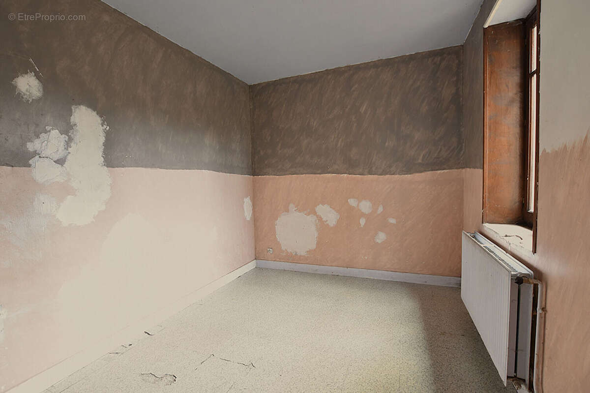 Maison à JALIGNY-SUR-BESBRE