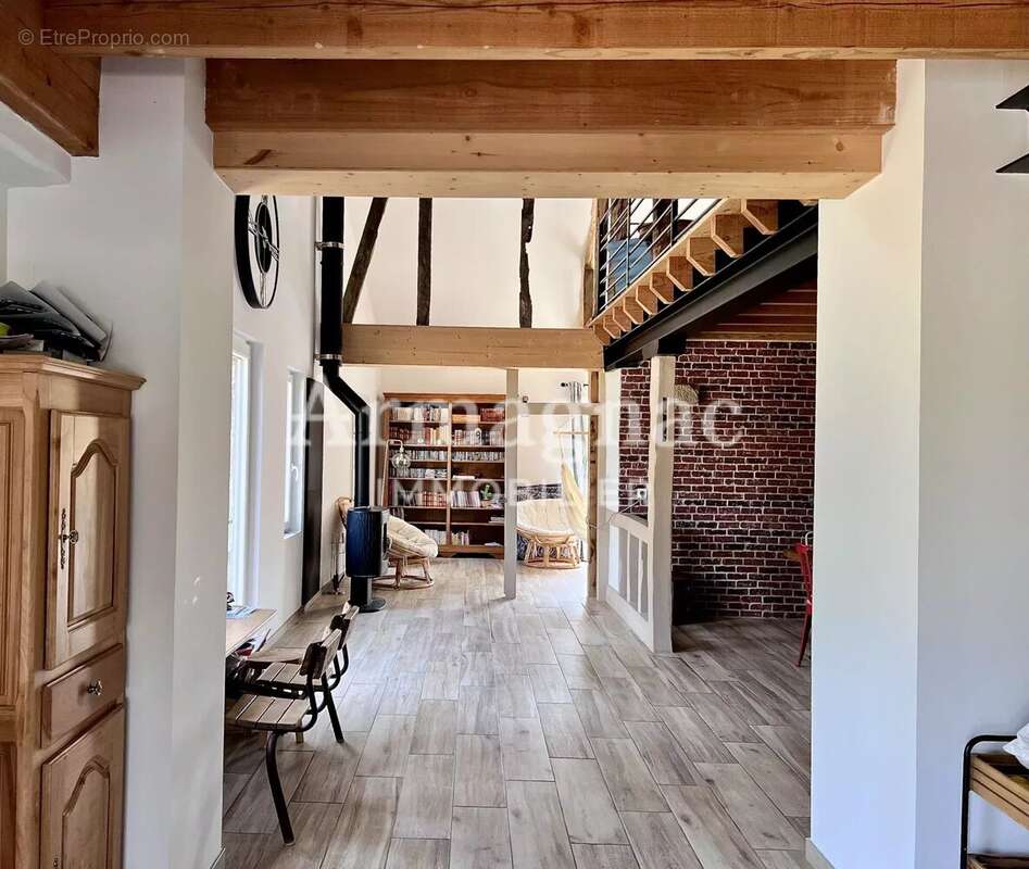 Maison à VIC-FEZENSAC