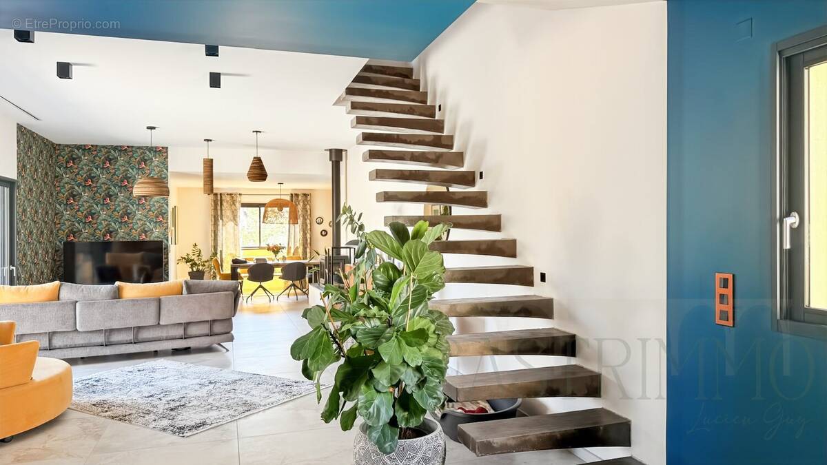 Maison à SAINT-JEAN-DE-CORNIES