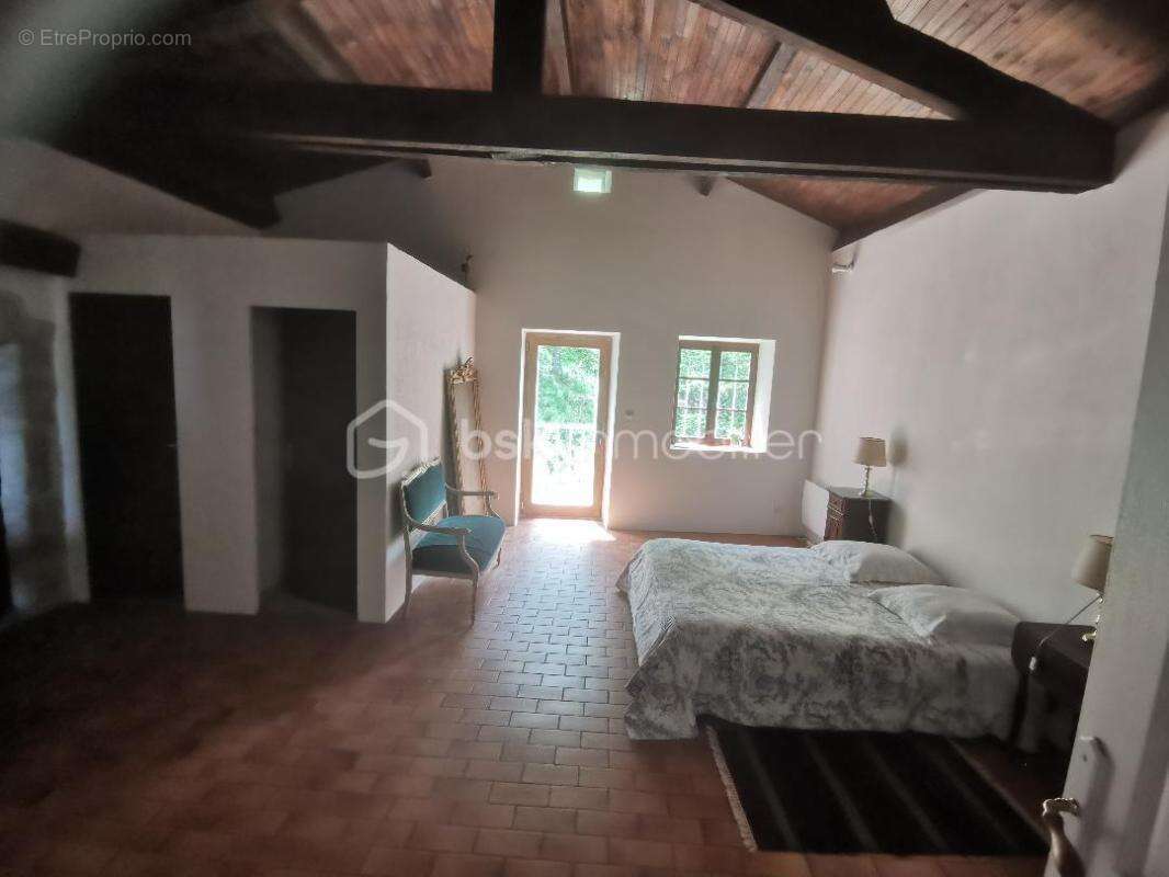 Maison à LE CHAMBON-SUR-LIGNON