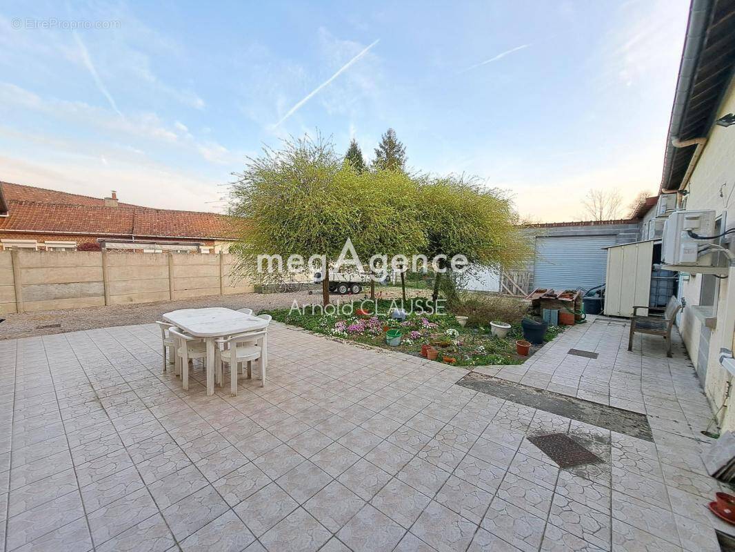 Maison à AUXI-LE-CHATEAU