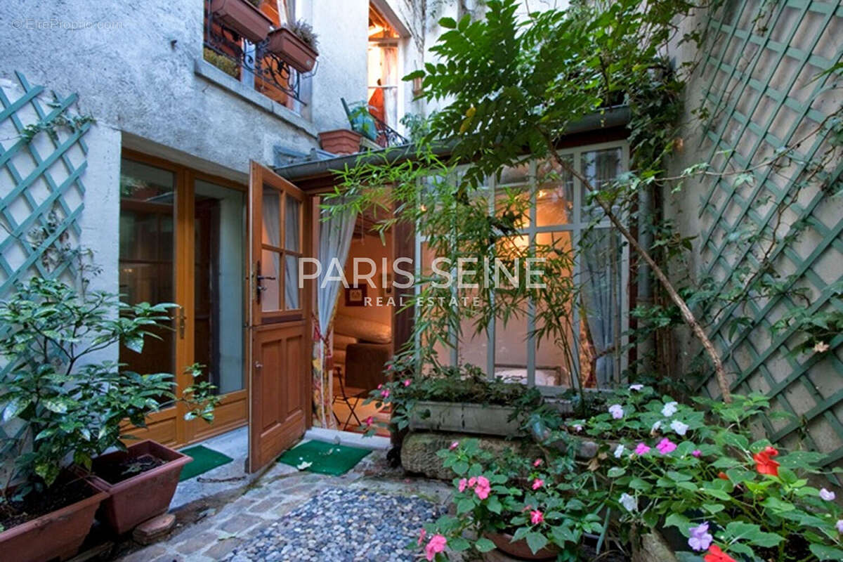 Appartement à PARIS-6E