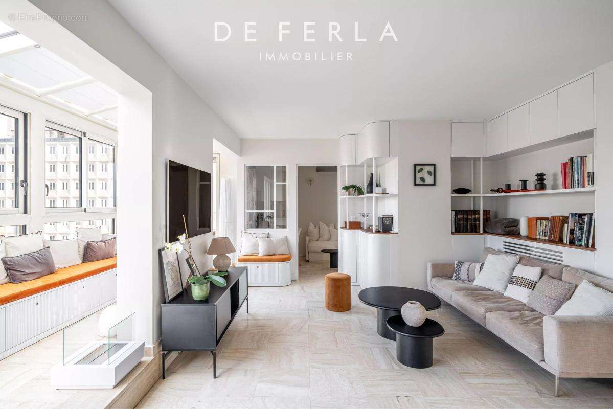 Appartement à PARIS-15E