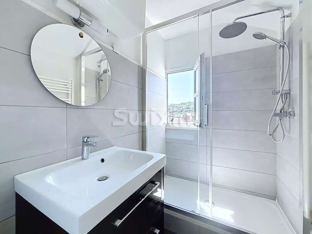 Lyon 2 - appartement t2 sur les toits - photo 6