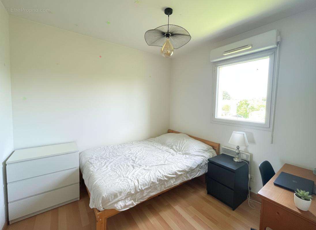 Appartement à CINTRE