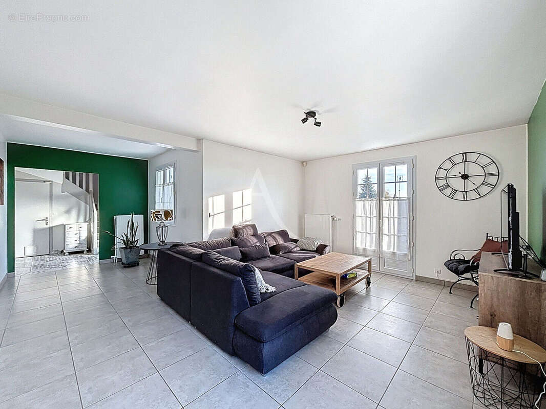 Maison à CREGY-LES-MEAUX