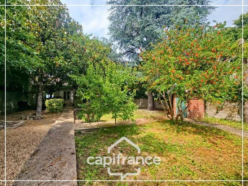 Maison en pierre, 4 chambres,jardin sans vis-à-vis, garage, commodités à pied - photo 2