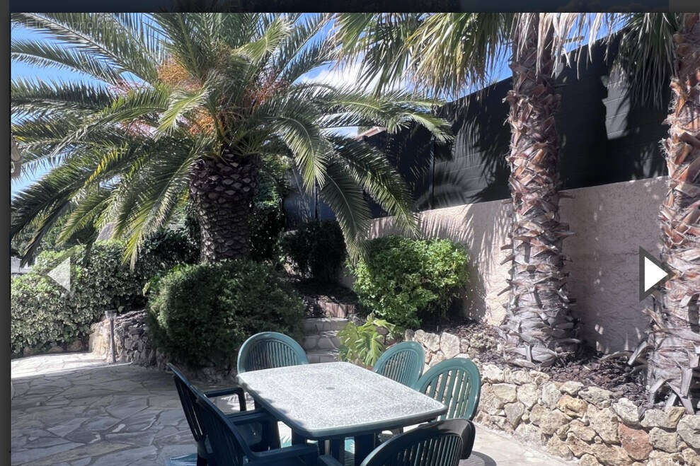 Maison à ROQUEBRUNE-SUR-ARGENS