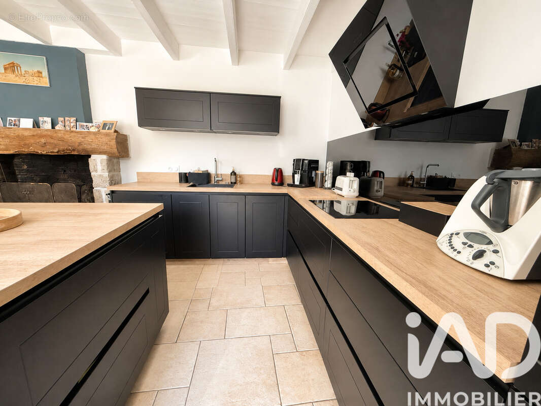 Maison 181 m² à Tourriers  - photo 4