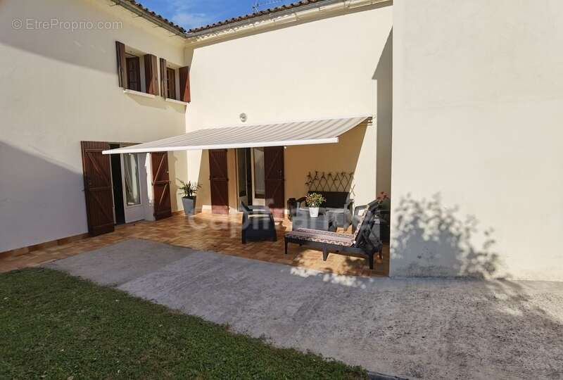 Maison à SAINT-LAURENT-D'ARCE