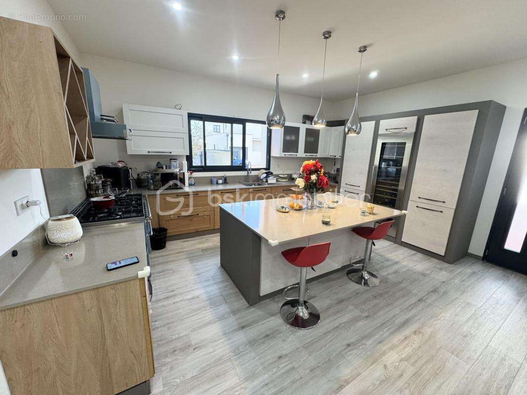 Maison à LIGNAN-SUR-ORB