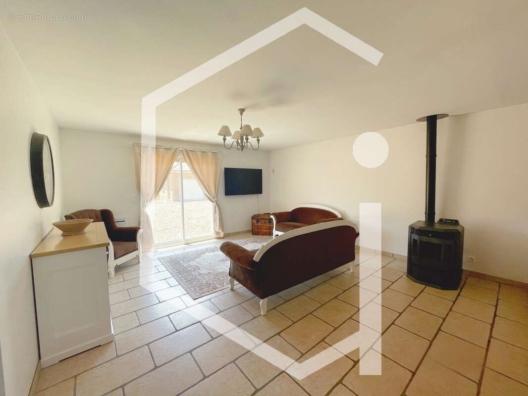 Maison à LA CHARITE-SUR-LOIRE