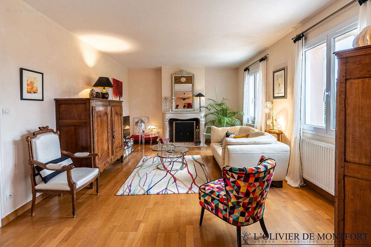 Maison à MONTFORT-L'AMAURY