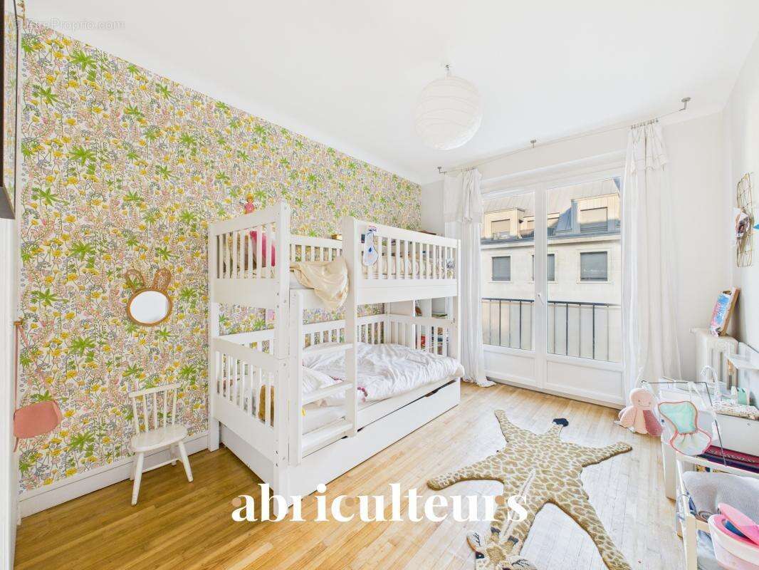 Splendide appartement familial parfaitement rénové - Quartier calme, au pied du cour Cambronne - Nantes 44000 - photo 9