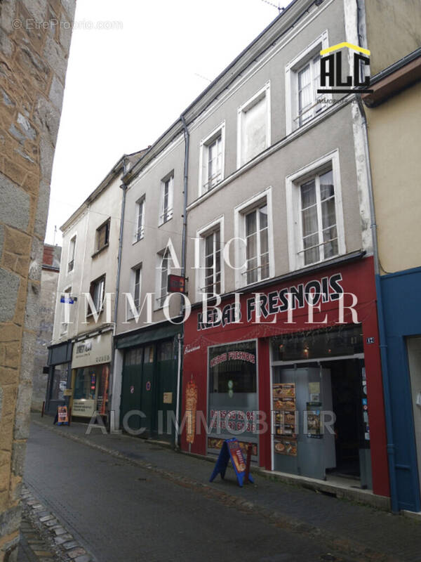 Appartement à FRESNAY-SUR-SARTHE
