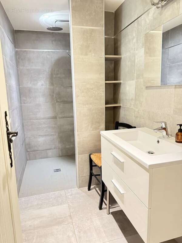 Maison à SAINTE-ANASTASIE-SUR-ISSOLE