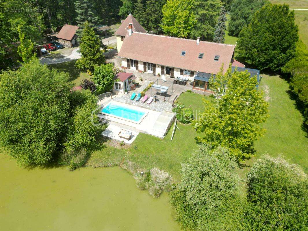 Maison à BOUZY-LA-FORET