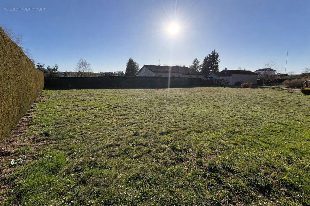 Terrain à SAINT-MAURICE-DE-LIGNON