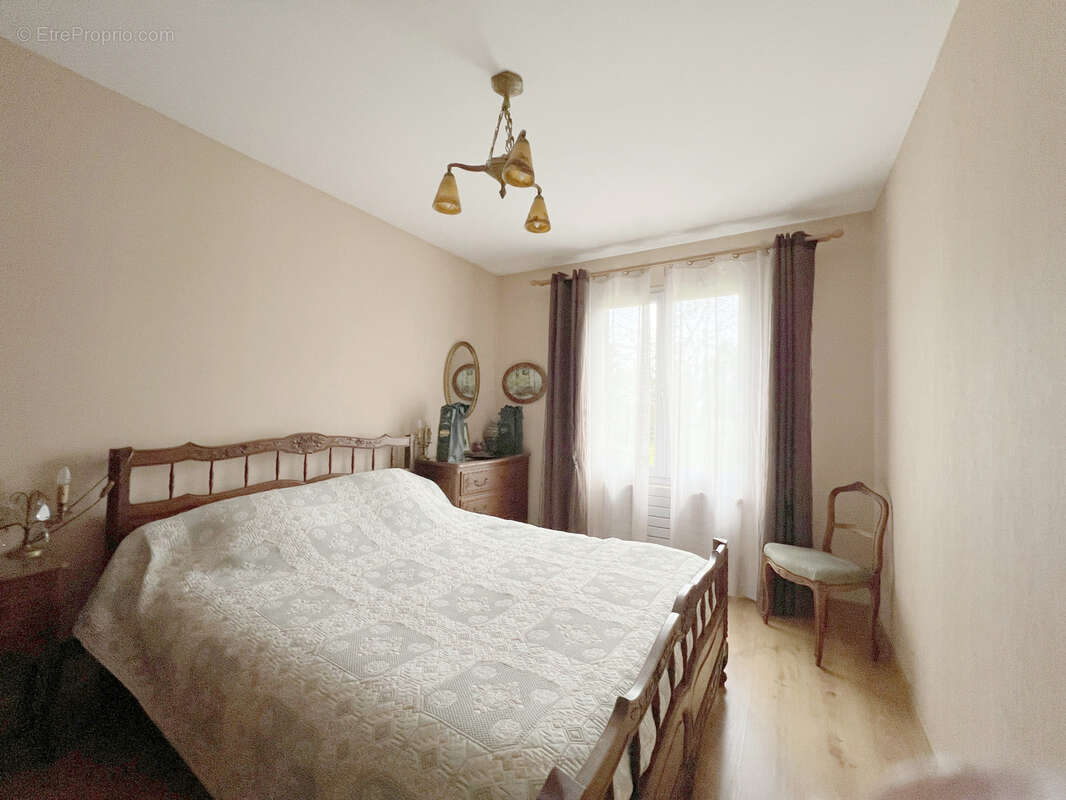 Maison à MARLY-LA-VILLE