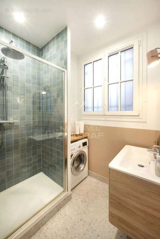 Appartement à PARIS-6E