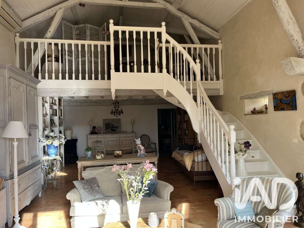 Maison 200 m² à Ordan-Larroque  - photo 3