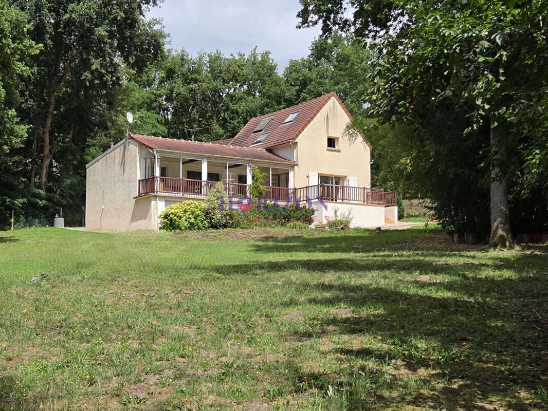 Maison à AUVERS-SUR-OISE