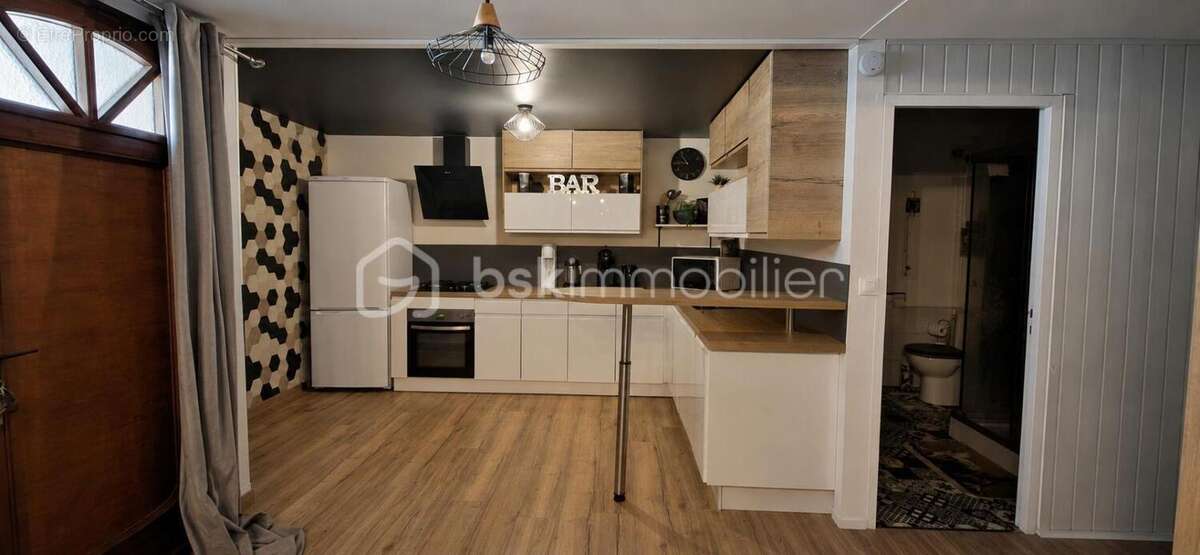 **EXCLUSIVITÉ – Charmante maison rénovée avec terrasse ** - photo 3