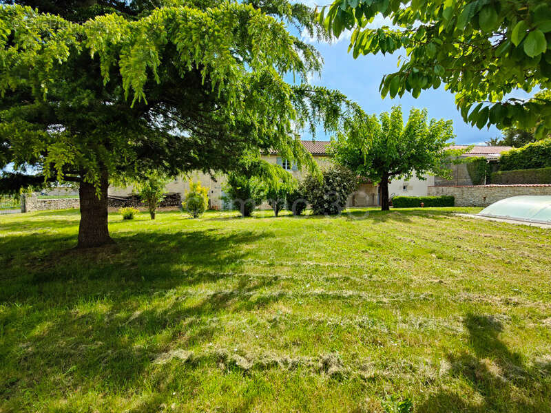 Maison à CIVRAY